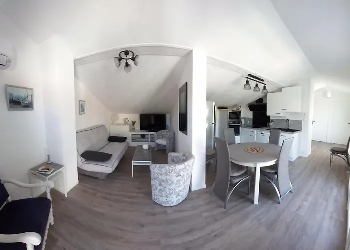 La Colombe * 아르젤레쉬르메르